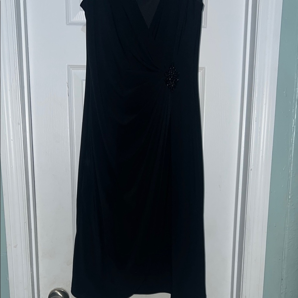 American Living Black Sheath V-Neck Midi Dress - Picture 4 of 6